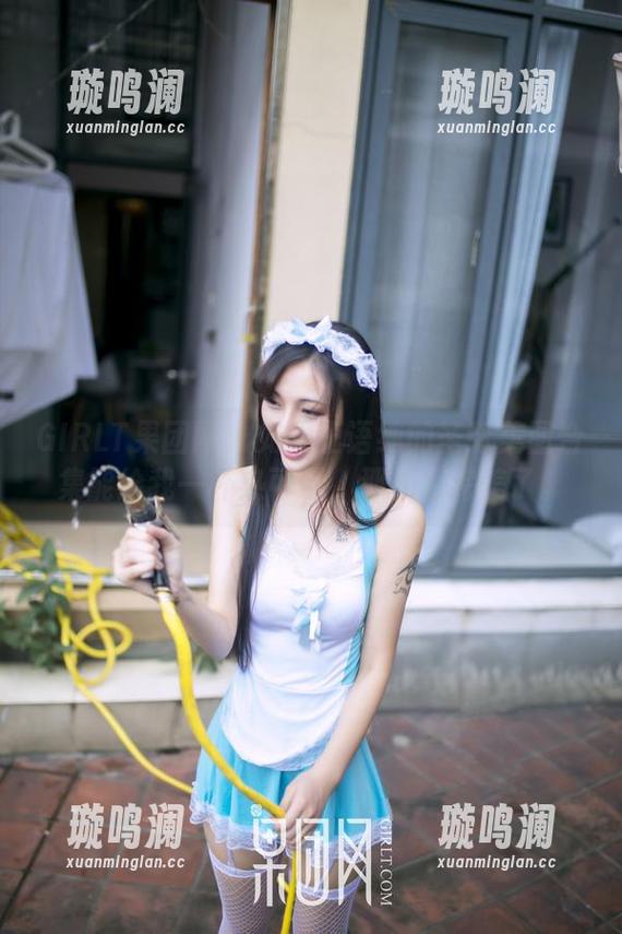 GIRLT果团网-王语纯 GIRLT果团网 - 如果王语纯的圣诞美图合集能给我一杯热可可,那就太完美了。