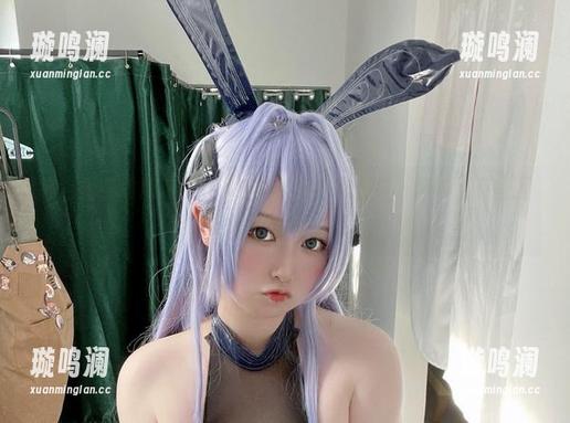 在这里在线欣赏PAKI酱的靡烟旗袍合集，啧啧，有些画面竟让我停留太久了...