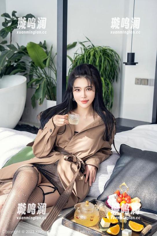 XINGYAN星颜社-李丽莎 XINGYAN星颜社 - 原图落入眼帘:李丽莎的皮衣与各种奇奇怪怪的姿势。