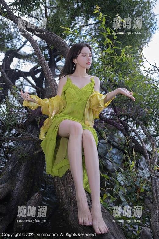 Xiuren秀人网 - Carol周妍希的私房图片，真的是女神降临的感觉吗？
