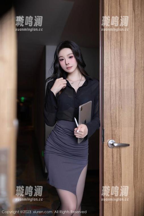 Xiuren秀人网 - 小薯条nienie的温柔，像极了那种不在意的小抓手，免费美图在线！