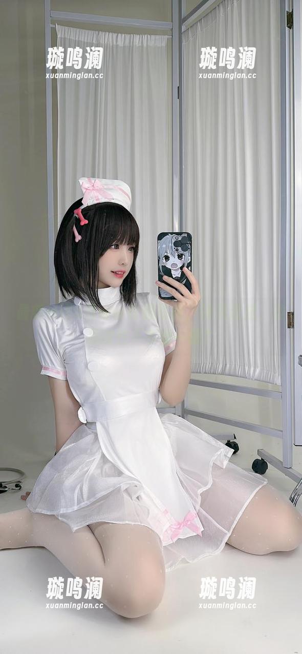 miko酱ww 最新miko酱ww校服写真,冷风吹过,谁忍得住不多看一眼?