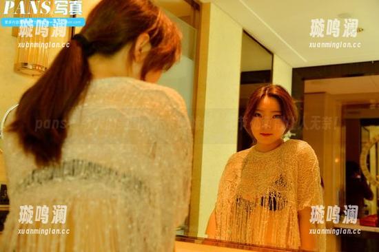 pans-卡卡 pans - 今天的美图:卡卡的妹妹,细节处萌得让人无奈!
