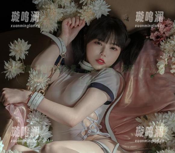 七月喵子的白丝合集，治愈壁纸，没错，一次就上瘾！