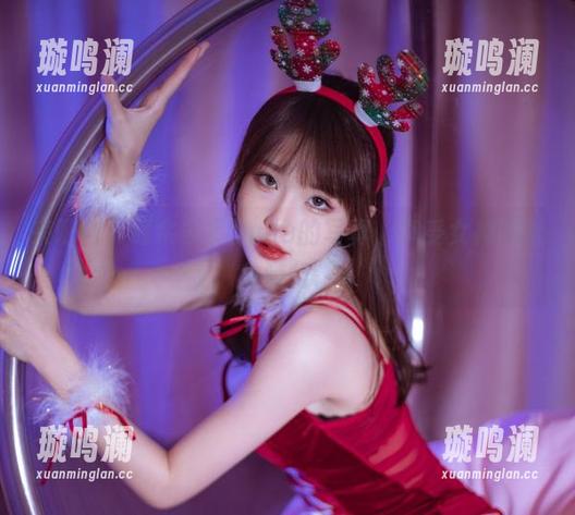 来吧！下载余多多Dudu的写真，享受女神的魅力随行。