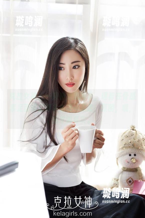 克拉女神 - 一窥静宜的写真，理智在骨感素足面前显得多么微不足道；原图，哦，那才叫真实。