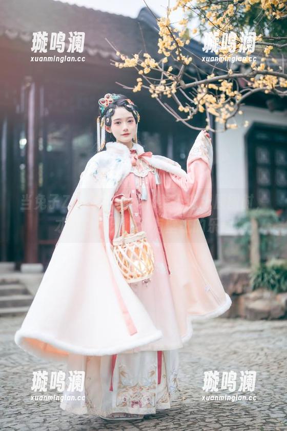 当兔子Zzz不吃胡萝卜奉上这张原图时，才明白阴天也能有壁纸的乐趣