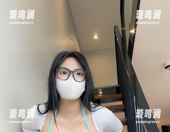 微密圈 - 可爱的肉巴的比基尼套装写真，照片里轻松自在的时光