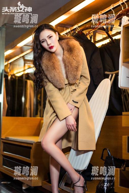 头条女神-李丽莎 头条女神 - 利用李丽莎的连体衣,私房在前,生活也能变成跑步机里的炫酷桥段。