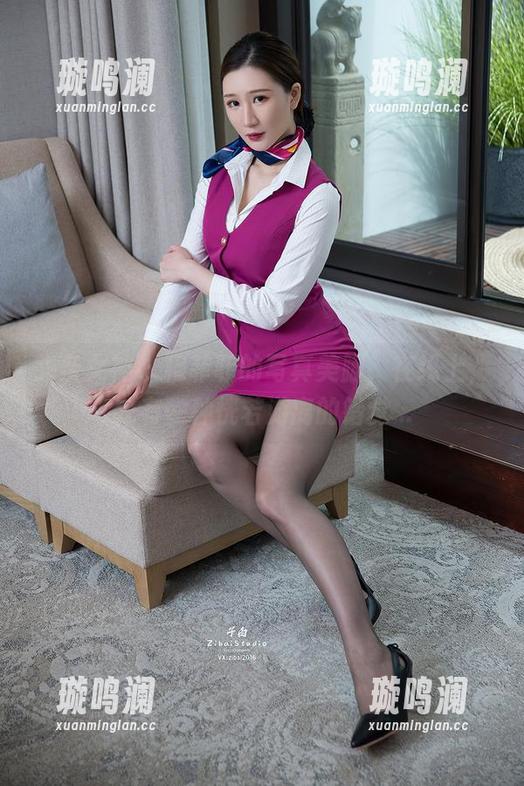 头条女神 - 穆菲菲的写真美脚，在线上，我有一种恍若游离的错觉...