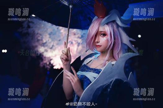 天台的日常：奶狮不咬人写真更新，瞧瞧她的独特角度