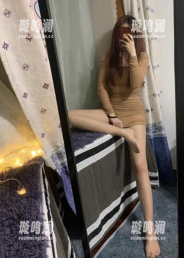 微密圈 - 提袜少女+死库水=高清壁纸神搭档？