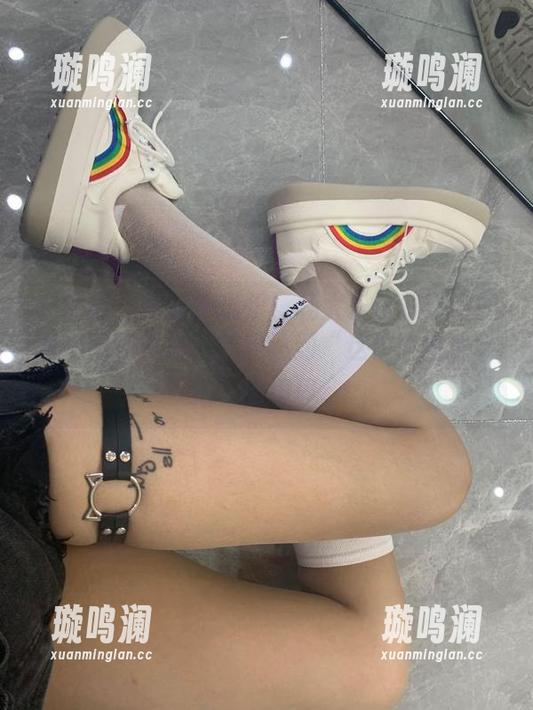 微密圈 - 热馒头出炉！杨大乐乐很靠谱的女孩图包更新，轻松达到“这位博主太会拍”的境界。