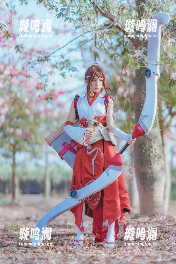 桜桃喵：女王写真，网盘里藏着不可思议的纯真