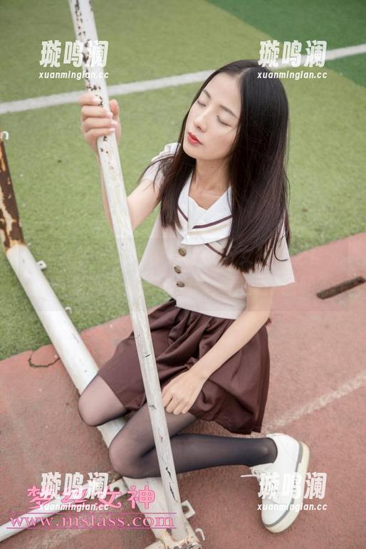 梦丝女神 - 诗敏带来的靴下女神，无圣光图片里满满都是小心思，是要撩我吗？