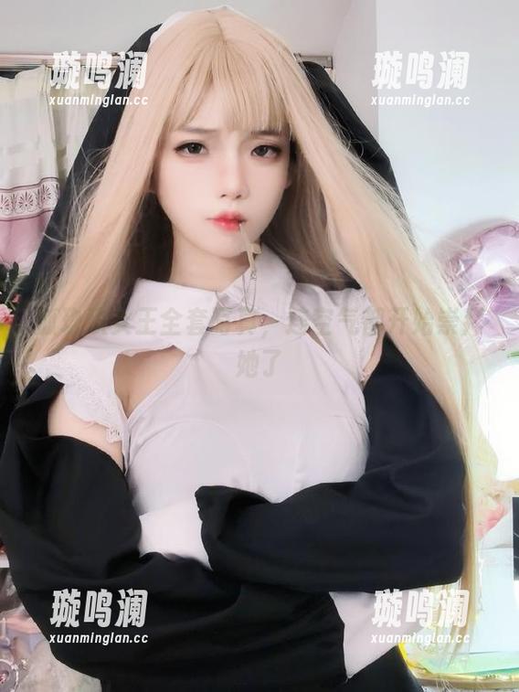 狐玖玖女王全套写真，连空气都开始崇拜她了