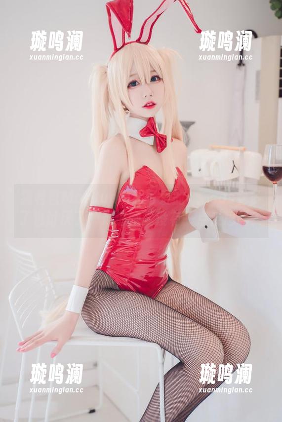 猫君君MaoJun的超可爱的楙：cos看多了也讨厌了，难道她就没有一点反思吗？