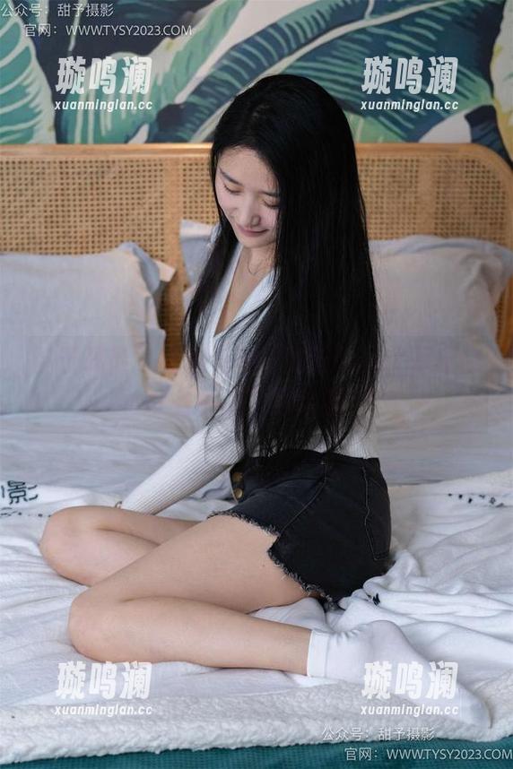甜予摄影-土豆 甜予摄影 - 私拍与袜子的结合,土豆让你的白棉袜不再单调!