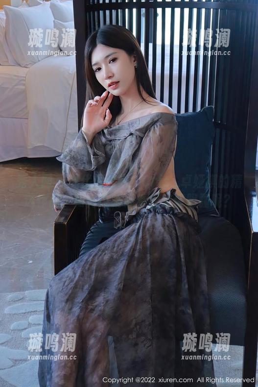 秀人网 - 现代海岸线：Cris_卓娅祺的精选作品，如何让晴天看起来像阴霾呢？