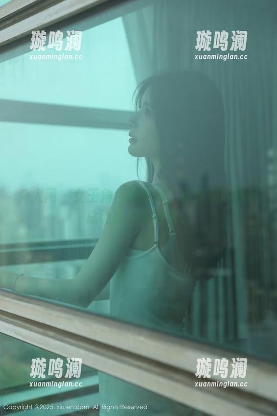 秀人网 - 女王角色的伪装？小紫藤的作品总让我一脸懵逼。