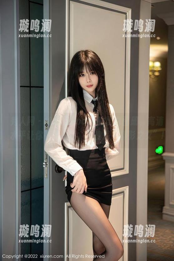 秀人网 - 徐莉芝Booty的黑白图册，高清水平让你眼前一亮，不愧是“摄影之女”!