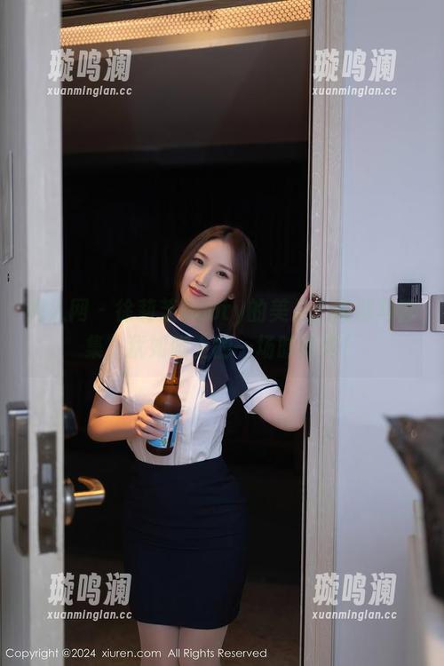 秀人网-徐莉芝Booty 秀人网 - 徐莉芝Booty的美足:高清写真集,犹如脚上的一场时尚秀!