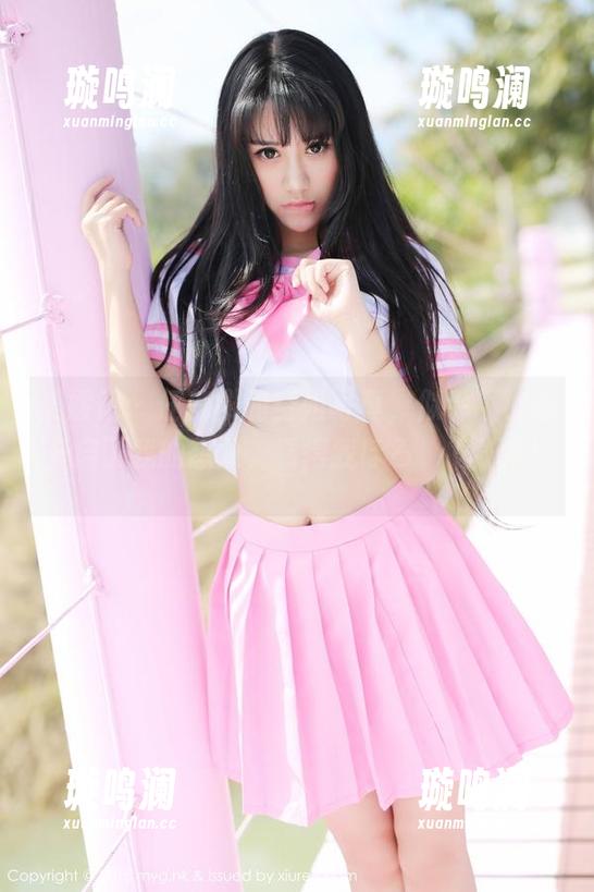 美媛馆 - 任莹樱的空姐写真，似乎不小心开启了我的想象，看得我ほろ酔（微醉）。