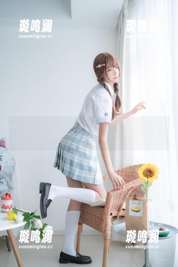 穿梭于神秘人密室的西瓜少女，尽在这私房合集！