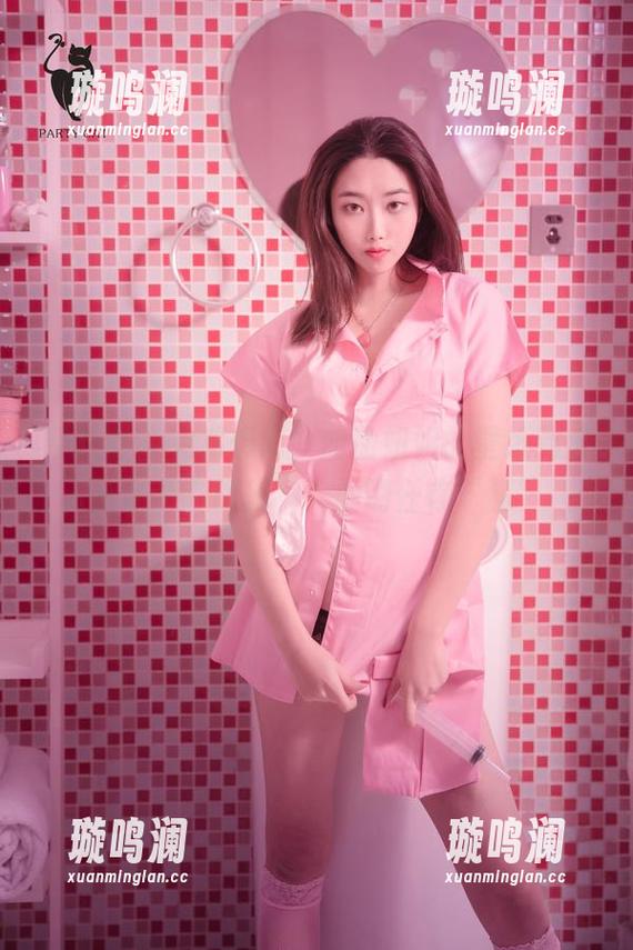 轰趴猫 - 突然想问，曲曲姐姐的壁纸到底有多少“隐秘”？原图任你“猜”