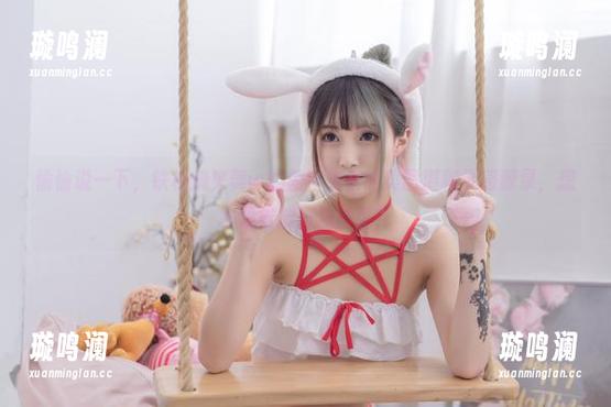 偷偷说一下，铁板烧鬼舞w的爱宕兔女郎美图堪称灵感源泉，想必没谁能抵挡住吧？