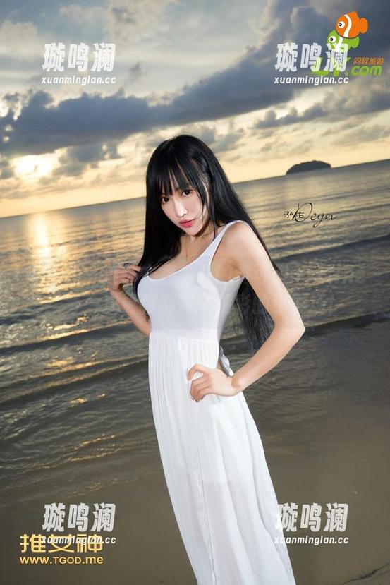 青豆客-黄可christine 青豆客 - 连体衣视角下的黄可christine:每一次更新都像个精彩的小剧场!