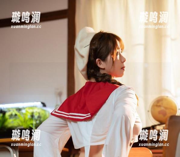 超随意的资源：魅瞳meroko黑白作品，色彩不够时，竟然还想发发呆，哈哈。