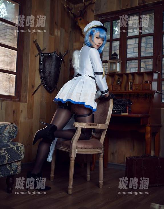 麻花麻花酱 麻花麻花酱的比基尼套图:下一秒就要沉醉了!